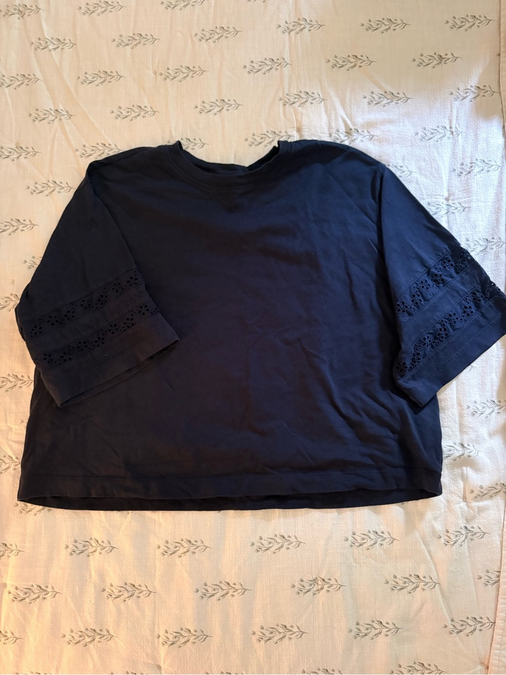 Old Navy Navy Crewneck Tee